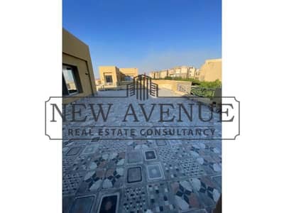 ready to move fully furnished penthouse with AC's