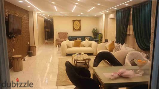 شقه الإيجار مفروشه اميز موقع العجوزه بجوار مل الخدمات