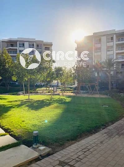 استوديو ٨٧م للبيع بموقع مميز Prime Location في كمبوند هايد بارك التجمع الخامس Hyde Park قريب من الجامعة الأمريكية AUC وميفيدا