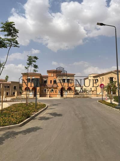 3rd Row Golf Standalone in City Gate by Qatari Diar for Sale, Lowest Down Payment Prime Location and Private Pool, 5 Master Bedrooms Plus Extra Rooms