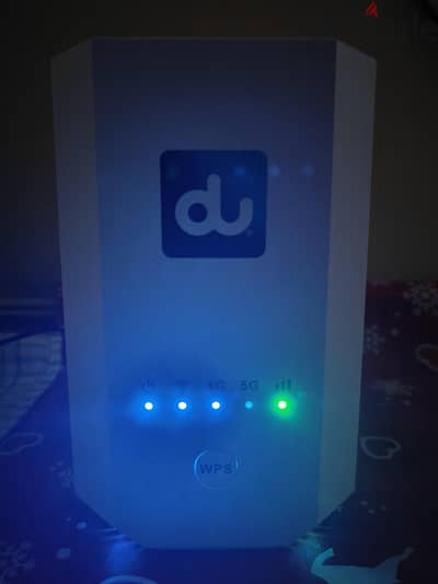 Router with SIM card and wire support 5G/ روتر شريحة وسلك يدعم 5