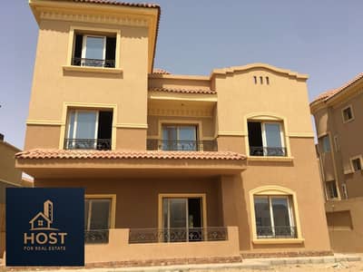 Luxury Villa for Sale in Les Rois Compound New Cairo A premium villa located in a prime location directly behind the American University in Cairo