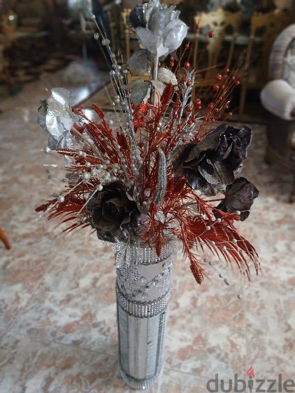 corner vase 1