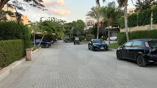 توين هاوس متشطب بالكامل و جاهز للسكن للبيع 400 متر فب سما زايد