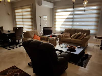 شقة مفروشة بالكامل للإيجار في فيليدج جيت