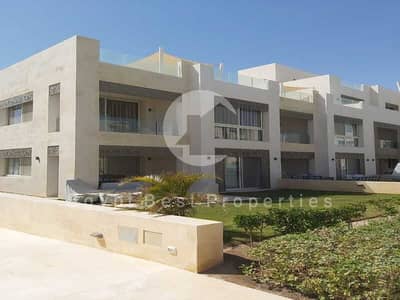فيلا في الصف الأول، تقسيط على مدى ٨ سنوات، تشطيب كامل مع مطبخ، على البحر الأحمر