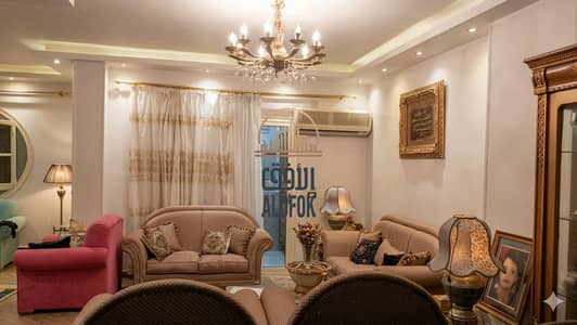 للبيع: دوبلكس بمساحة 250م في منطقة البنفسج عمارات بالتجمع الخامس - دور أول وثاني، تشطيب سوبر لوكس مع جراج خاص بـ 12 مليون جنيه.