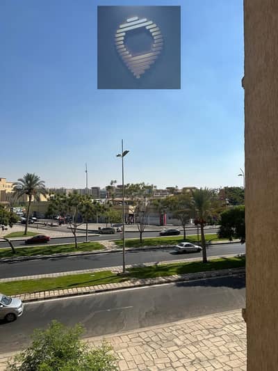 شقة لقطة ومميزة للغاية للايجار قانون 135 متر فى b3 افضل مراحل مدينتى امام الثاوث بارك مباشر