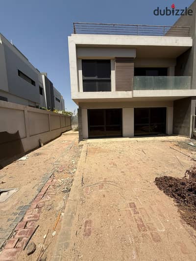 Quattro in Patio Zahraa For Sale