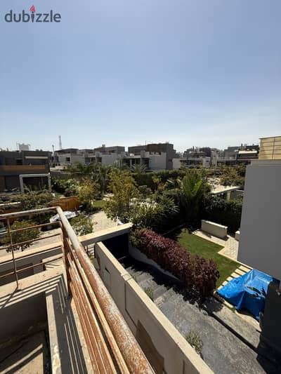 Quattro in Patio Zahraa For Sale
