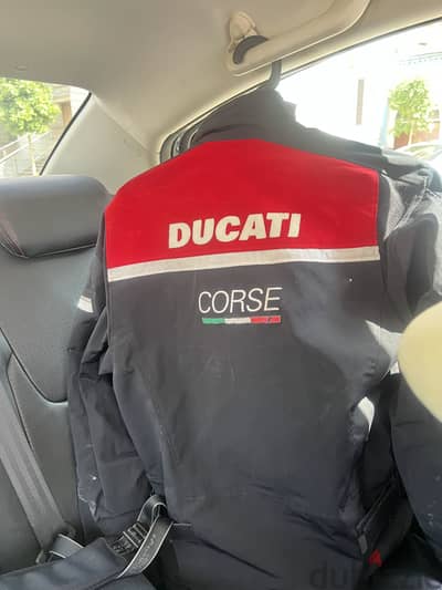 DJacket