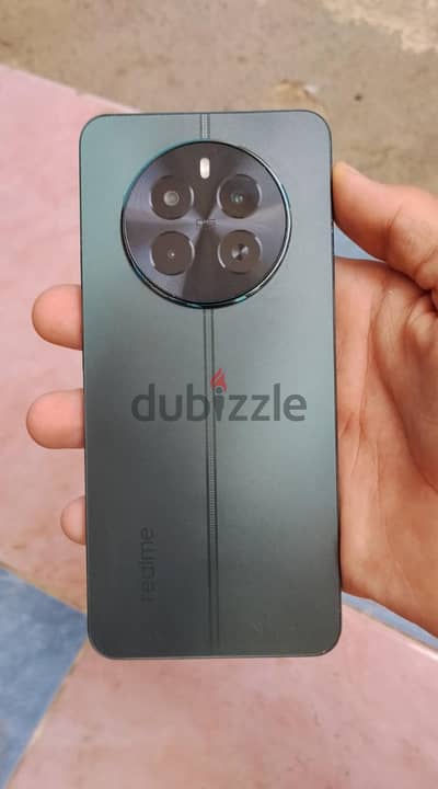 realme 12