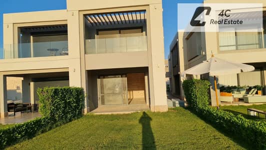Under market price Twinhouse 220 m for sale fully finished Sea View Direct to pool very prime location in Lavista Ras Elhekma