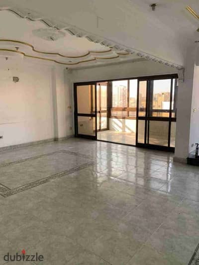  For Rent 160m – First Floor | Storefront on Main Street – Suitable for All Commercial Purposes  160 m  Spacious Showroom  • Storefront on the Street
