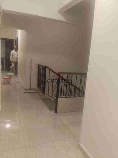 دوبلكس ٥٠٠ للايجار اداري بالمطبخ والتكييفات في النرجس عمارات