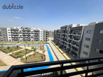 شقه جاهزه للسكن فورا 154م 2 غرفه نوم تشطيب High End فى شيراتون المطار كمبوند ستودا دقايق لمطار القاهره الدولى بسعر تنافسى
