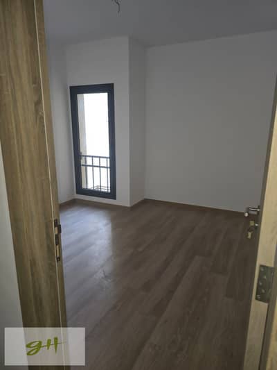 شقة مع جاردن تشطيب كامل للبيع في فيفث سكوير مراسم القاهرة الجديدة Fifth Square Marasem New Cairo