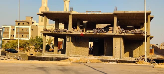للبيع بالشيخ زايد محل تجاري وسط كثافة سكنية عالية بتقسط