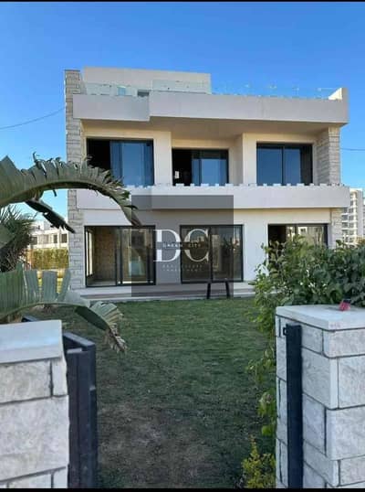 Stand Alone Villa Clear Sea – Wide Garden Model B in Nour City