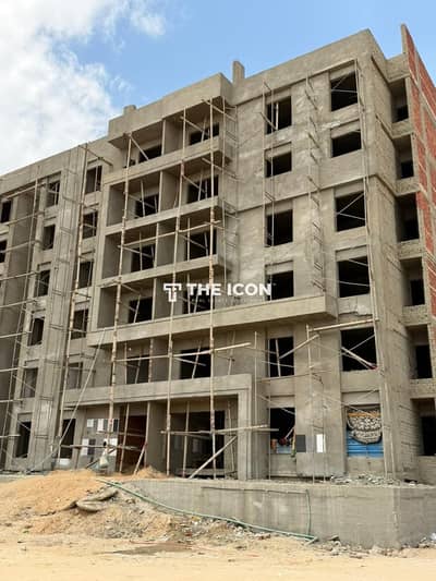 بمقدم 20% تقدرتعاين وحدتك وتستلمها بعد سنه في كمبوند مبني بالعبور