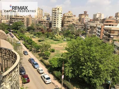 شقه  للبيع نص تشطيب فى - مصر الجديدة  بفيو جنينه ومدخل رخام