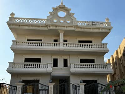 شقة للبيع بالحي السابع  – استلام فوري بتسهيلات في السداد  – 240م + تراس 50م