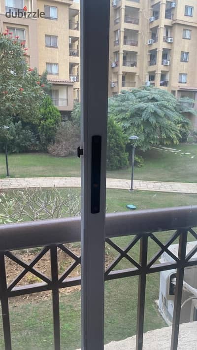 شقه للبيع كاش في مدينتي 141متر  b1 علي جاردن فيو طرفيه  Madinaty