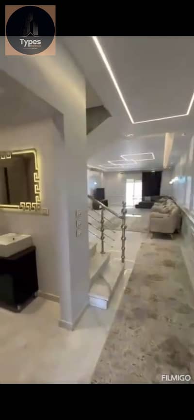 For sale: Resale, immediate occupancy, ultra-super-lux furnished with air conditioning and kitchen, 4 bedrooms, 4 bathrooms, prime location, attractiv