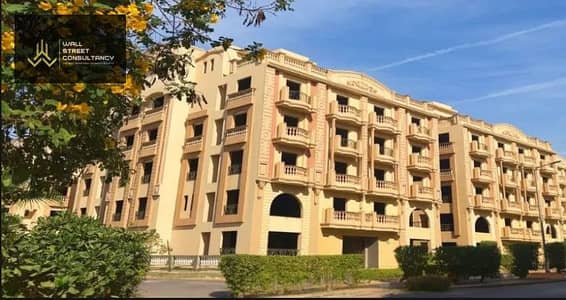 Receive your apartment immediately in a prime location at the lowest price.