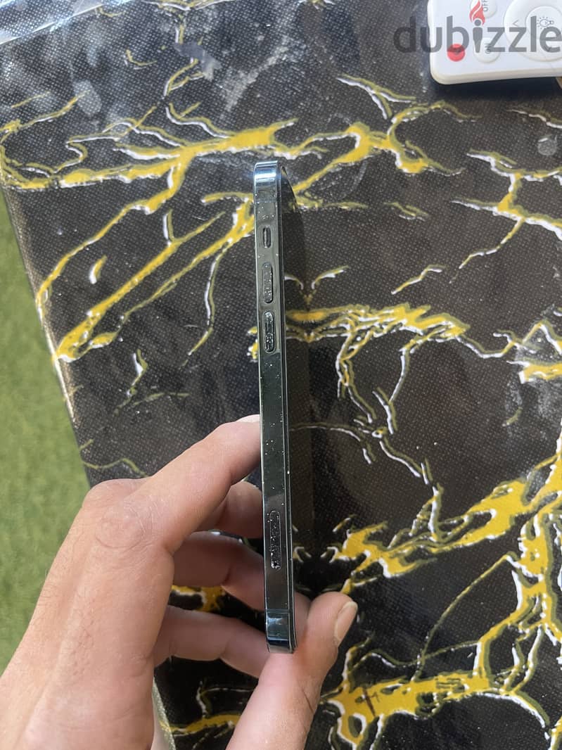 Iphone 12pro 8