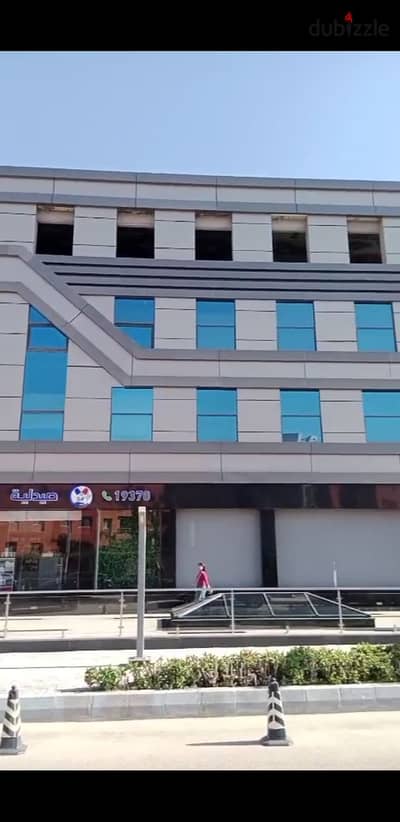 Clinic for Sale in UMC, a Fully Integrated Medical Project in New Cairo – Fifth Settlement, Near Cairo Festival City – Immediate Delivery
