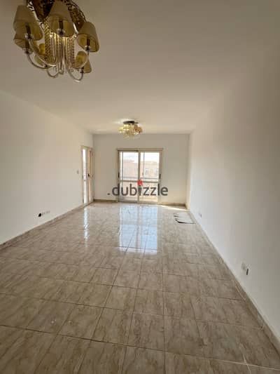 شقة للإيجار جاهزة للسكن دور متكرر 3 غرف تشطيب شركة نضيف 131 متر في الرحاب 2 - المرحلة الثامنة - القاهرة الجديدة Al Rehab 2 - Phase 8 - New Cairo