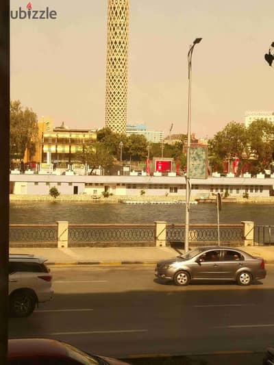 Apartment for sale 650 m high ceiling unique on the Nile in Dokki it will not be repeated