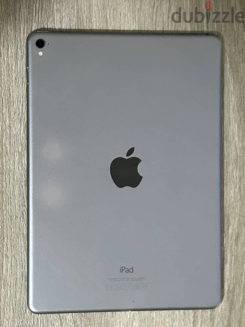 iPad Pro good condition 1