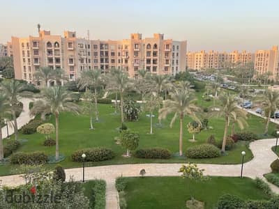 Cheapest apartment for sale or investment in Al Rehab, area of 90m, very premium location, wide garden view, elevator, two bedrooms, and at a bargain price