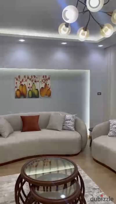 شقه للايجار  المفروش 162م  في مدينه الرحاب تشطيبات خاصه بالكامل