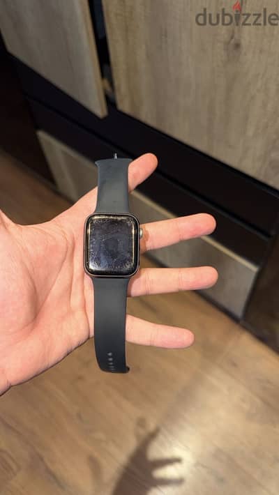 Apple Watch Series 8 great condition few scratches on screen and frame