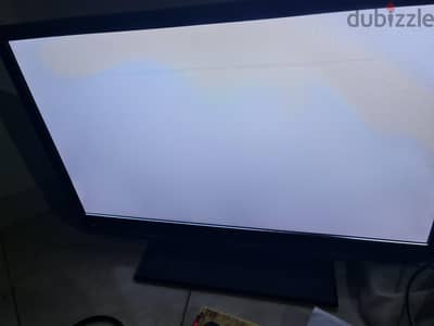 تليفزيون شارب مستعمل ٣٢ بوصة محتاج بولارايزر