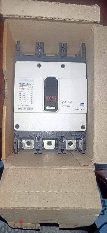 قاطع كهرباء 250 امبير 3 فاز