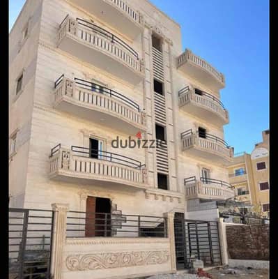 Apartment for sale, Area 2 (Mosalsal 2), 125 sqm, directly facing Fayoum Road, at the lowest price for a quick sale, in a prime location and the most prestigious residential areas in October Gardens.