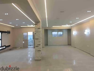 220 m apartment for sale, high finish, first resident, includes all services: water, electricity, and elevator, under construction, 3 bedrooms, reception 4 pieces, kitchen, 2 bathrooms, sixth upper floor in Alexandria, Al Agamey, kilo 21 west of the bridge on the public Alexandria-Matroh street, next to Juhayna Company, in a very distinguished location.