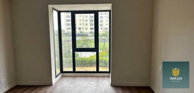 شقه للاستثمار للبيع متشطبه تقسيط علي 11,5 سنه في باديه بالم هيلز قريب من الشيخ زايد علي park view في كمبوند ساكن وعايش  || badya fully finishedd