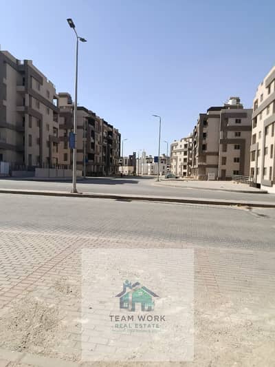 شقة 191 م بنفس الدور بسعر لقطة لسرعة البيع وفرصه للاخوات مش هتتكررTwo 191 sq m apartments on the same floor at a bargain price for a quick sale – a