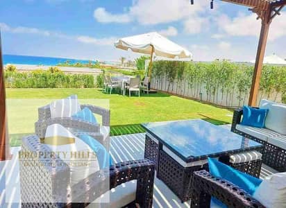فيلا فيو كامل علي البحر بسعرها القديم في بيت البحر متشطبة بالكامل