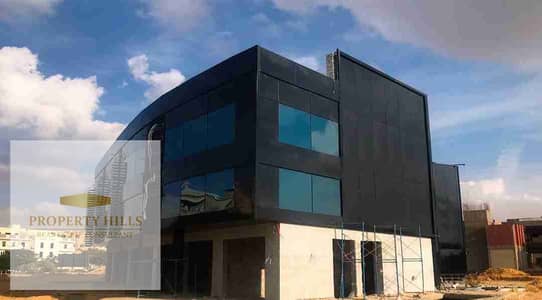 محل للبيع دور أرضي استلام فوري وسعره بالتقسيط بالقرب من مدينه الرحاب