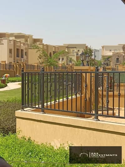 توين هاوس متشطب بالكامل استلام فوري بموقع متميز جدا للبيع في كمبوند ميفيدا اعمار التجمع الخامس