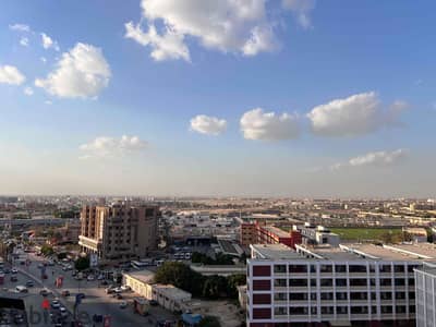 للشركات الكبرى: المقر الإداري الأرقى بمساحة 720م واجهة صريحة أمام النادي الأهلي. " • "بإطلالة بانورامية وتصميم ملكي. . امتلك مقر شركتك بقلب حسن المأمون (720م). "