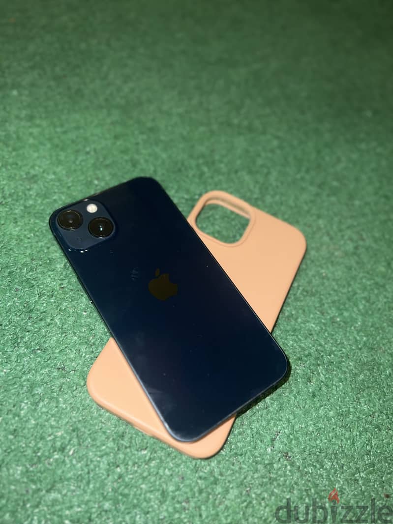 iPhone 13 3