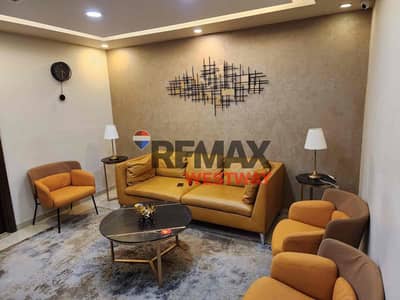 عيادة للايجار مميزة جدا في التوين تاور بجانب كابيتال بيزنس مباشرة clinic for rent in twin towers el sheikh zayed