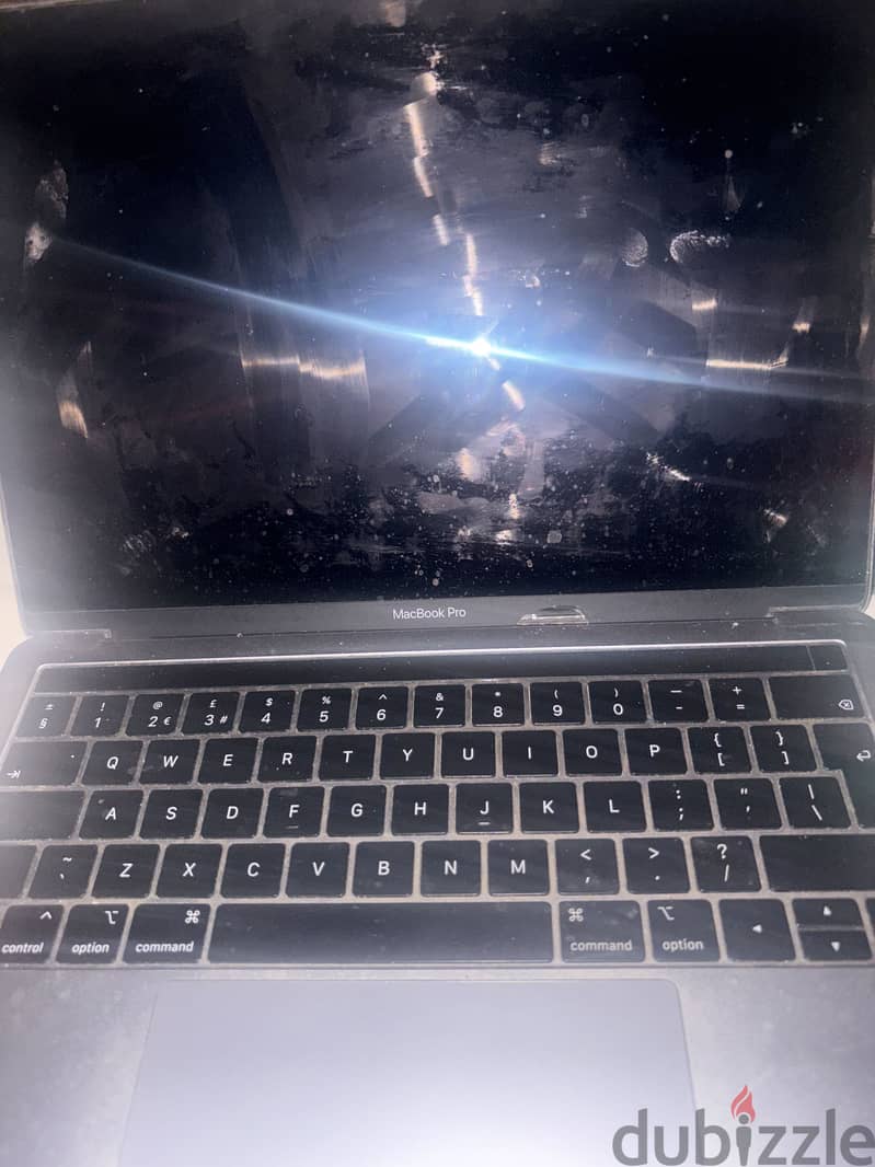 Mac book pro 13 inch 2018 1
